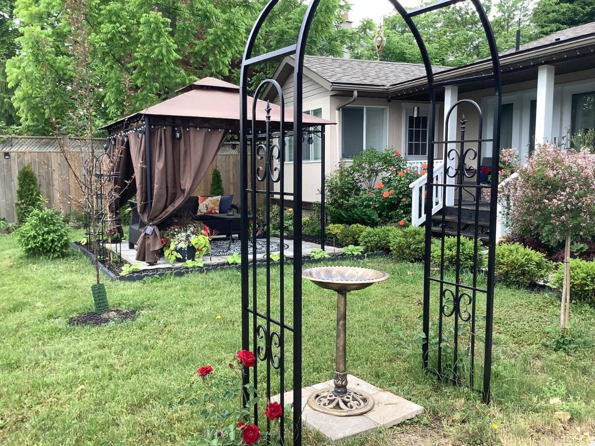 Summer Solstice Bed & Breakfast Niagara-on-the-Lake Eksteriør billede